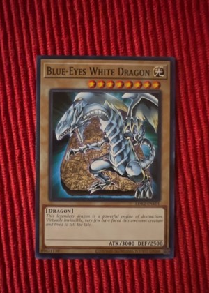 Blue-Eyes White Dragon (Version 2), graded 8.5