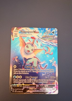 Vaporeon VMAX - SWSH182, graded 8.0