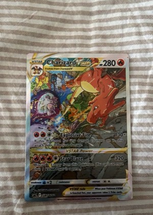 Charizard VSTAR - SWSH262 graded 8.5
