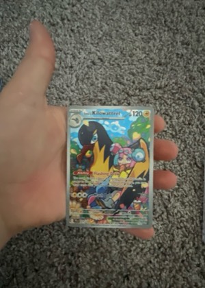 Iono's Kilowattrel graded 8