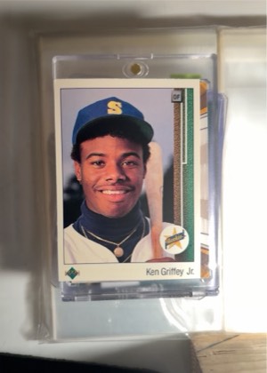 Ken Griffey Jr., graded 8.5