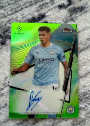 2020/21 Topps Finest UEFA Champions League Rodri Green Refractor /99 Auto, graded 8.0