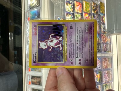 Mewtwo, graded 2.5