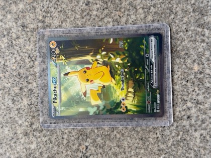 Pikachu ex - 276/217 graded 8.5