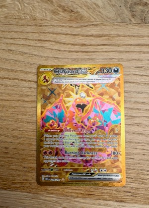 Charizard ex - 228/197 graded 9
