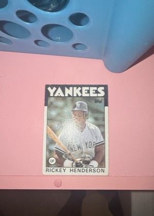 Rickey Henderson, graded 7.5