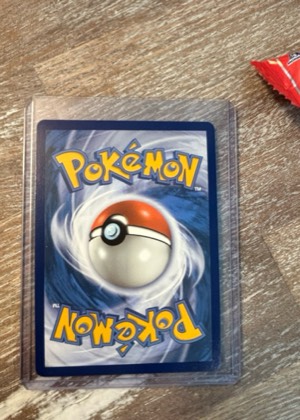 Rayquaza VMAX, graded 8.0
