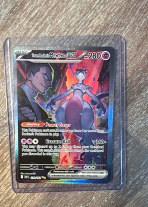 Team Rocket's Mewtwo ex graded 8.5