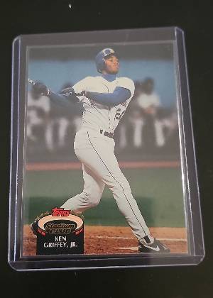 Ken Griffey, Jr., graded 9.0