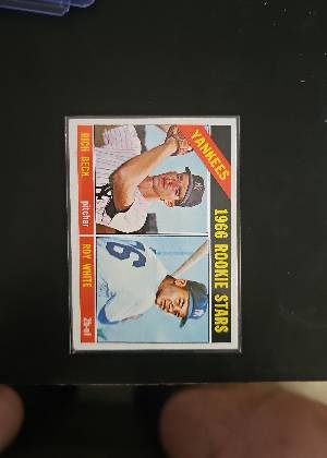 Yankees 1966 Rookie Stars (Rich Beck / Roy White), graded 7.5
