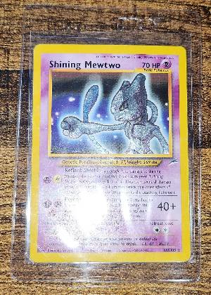 Shining Mewtwo, graded 8.0