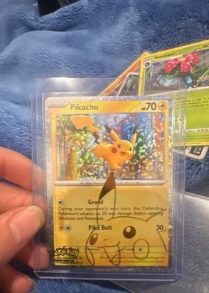Pikachu - 7/15, graded 8.0