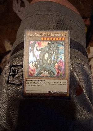 Blue-Eyes White Dragon, graded 8.0