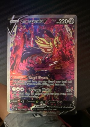 Zamazenta V, graded 8.0