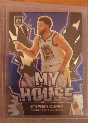 Stephen Curry, graded 9.0