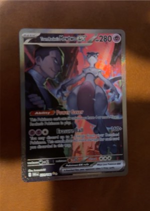 Team Rocket's Mewtwo ex graded 6 & below